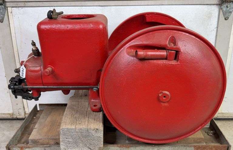 Fairbanks-Morse 2HP Hit Miss Engine image