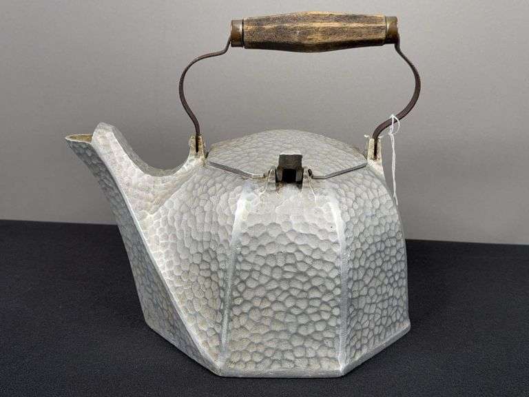 WagnerWare 3127 M Aluminum Tea Kettle image