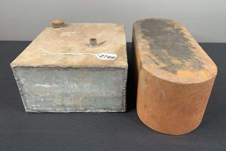 Pair of Gas Tanks image