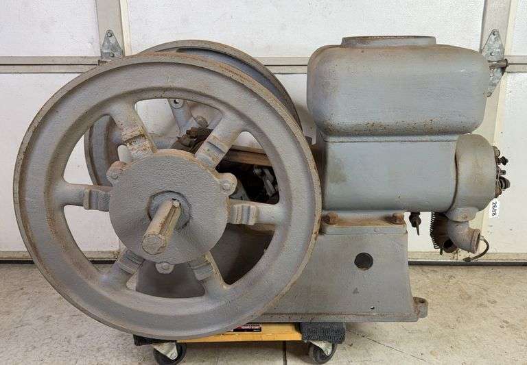 3HP Hercules Hit Miss Engine image