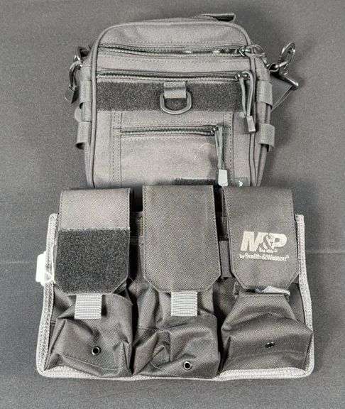 M&P Smith & Wesson Mag Pouch & Pro Case Survival Bag image
