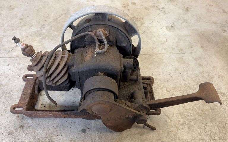 Maytag Hit & Miss Engine image