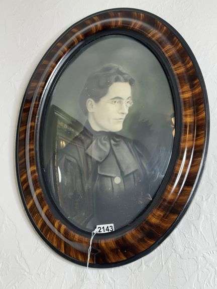 Vintage Portrait of Women image