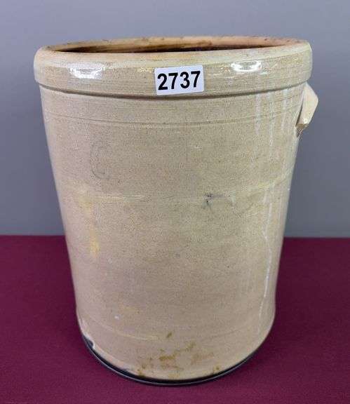 6? Gallon Croc image