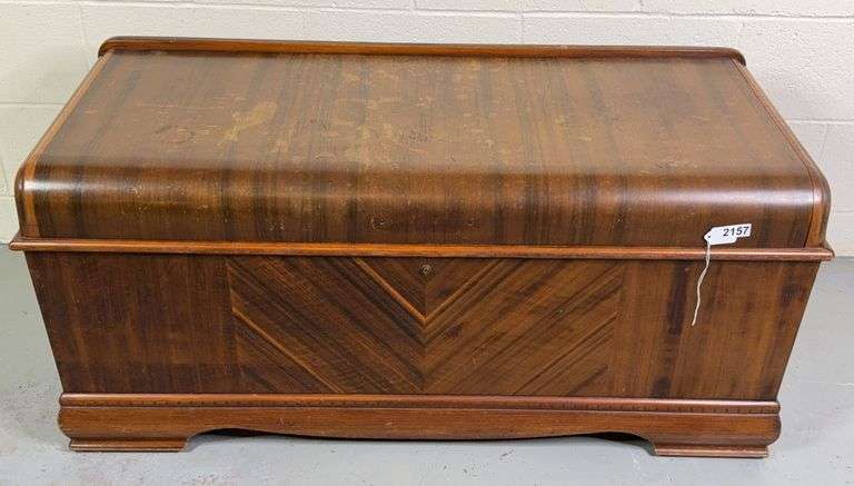 Roos Sweetheart Cedar Chest image