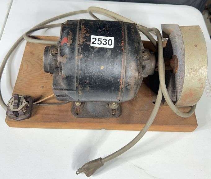 1/3 Horsepower Grinder image