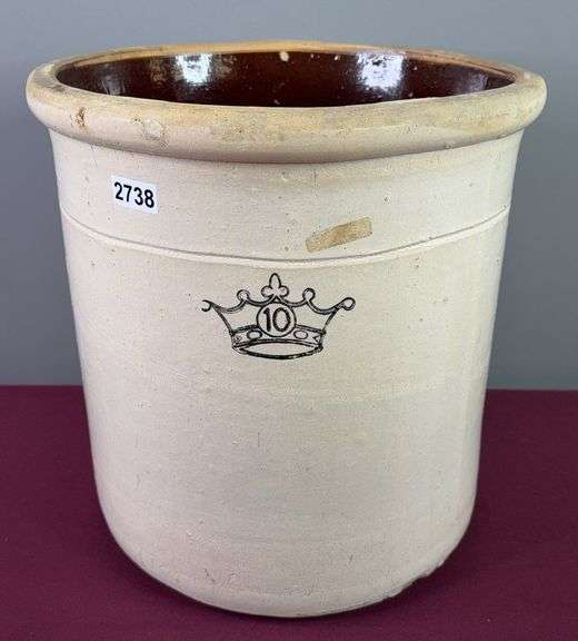 Crown 10 Gallon Croc image