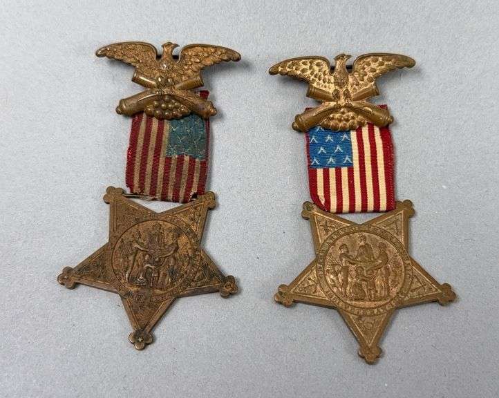 Pair of G.A.R. Veterans Medals image