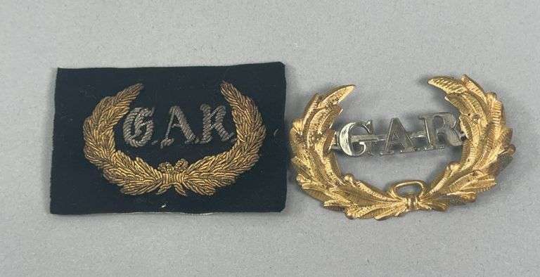 G.A.R. Cloth Badge & G.A.R. Hat Pin image