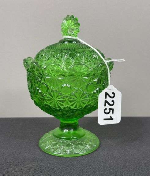 Fenton Green Glass Daisy & Button Candy Dish image