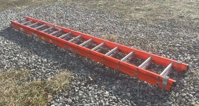 28’ Werner Extension Ladder image