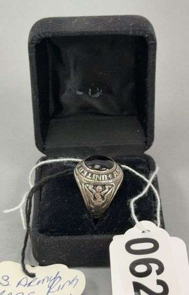 U.S. Army Class Ring Silver Size 8.5 image