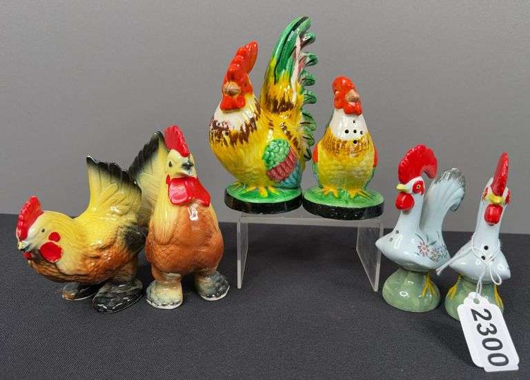 Chicken Salt & Pepper Shakers image