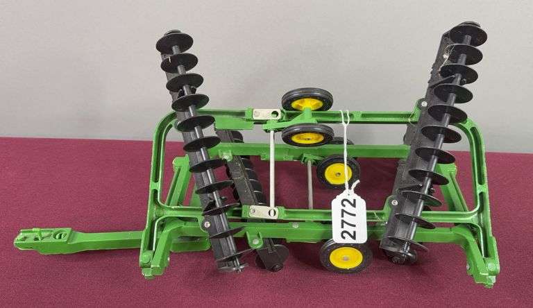 Ertl John Deere Folding Disc image
