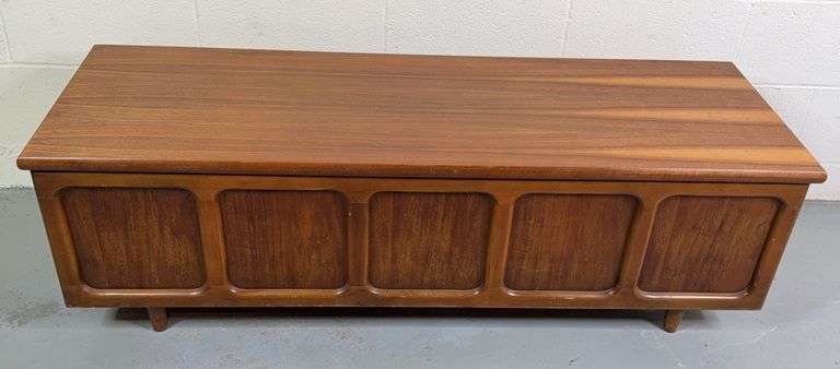 Lane Cedar Chest image