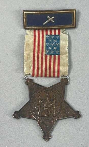 G.A.R. Vet Badge 1861 to 1866 Cross Serial Number A29338 image