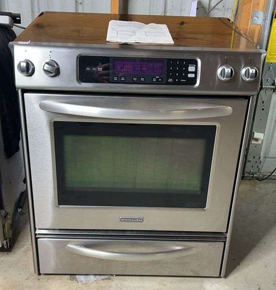 KichenAid Stainless Steel Oven image