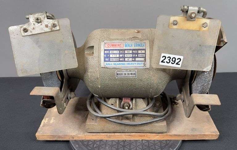 Cummins 1/2 HP Bench Grinder image