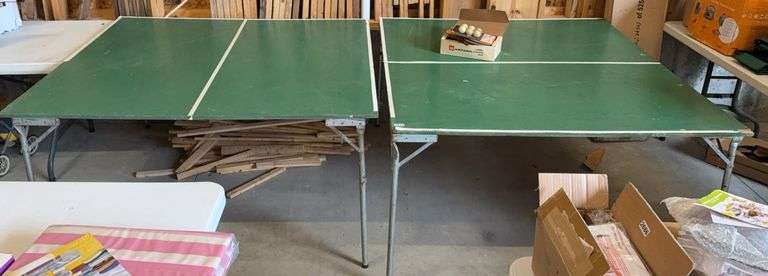 Ping Ping Ball Table, Rackets & Accessories image