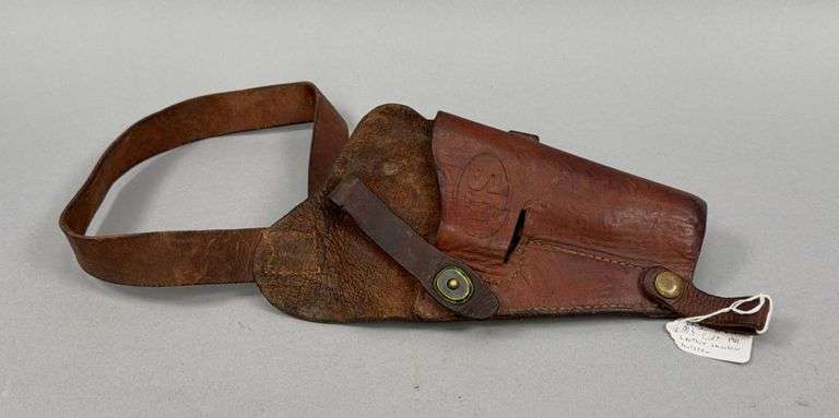 U.S. World War II M3 Colt 1911 Leather Shoulder Holster image