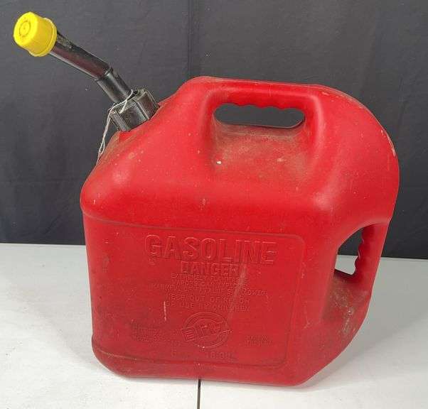 5 Gallon Gas Can image