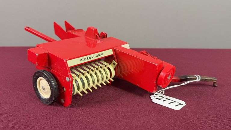 Ertl International Small Square Baler image