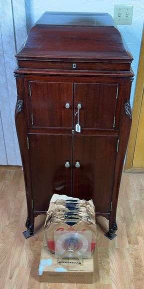 Victrola Phonograph “The Soward Music Co.” image