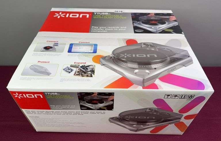 ION TTUSBxl USB Turntable With Dust Cover image