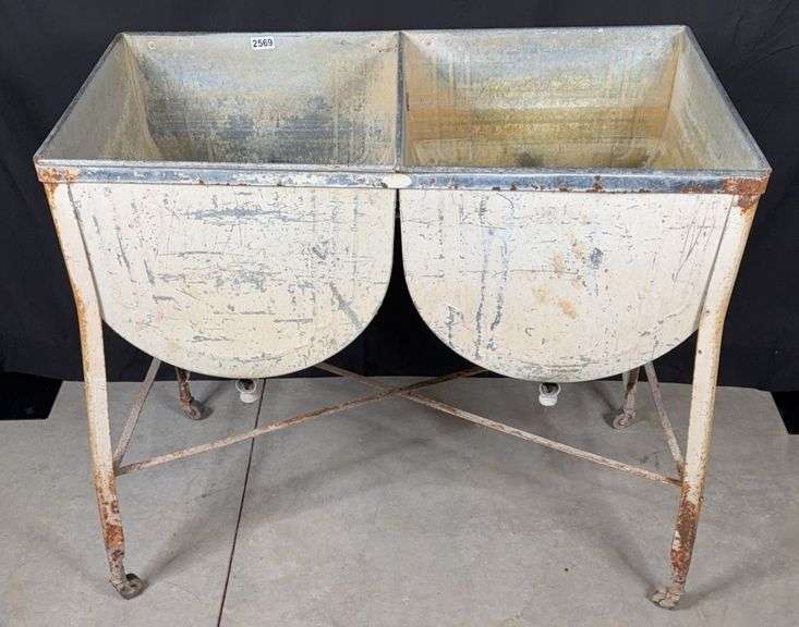 Double Wash Basin on Rollers image