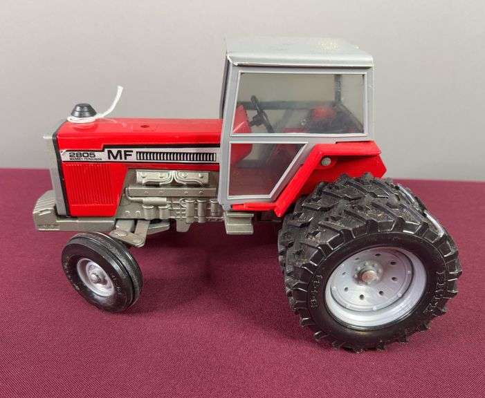 Ertl Massey Ferguson 2805 Tractor image