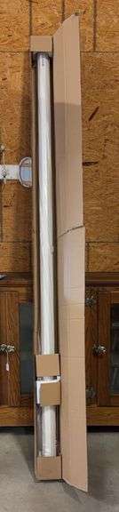 Mustang 8’ 16:9 Pull Down Projection Screen NIB image