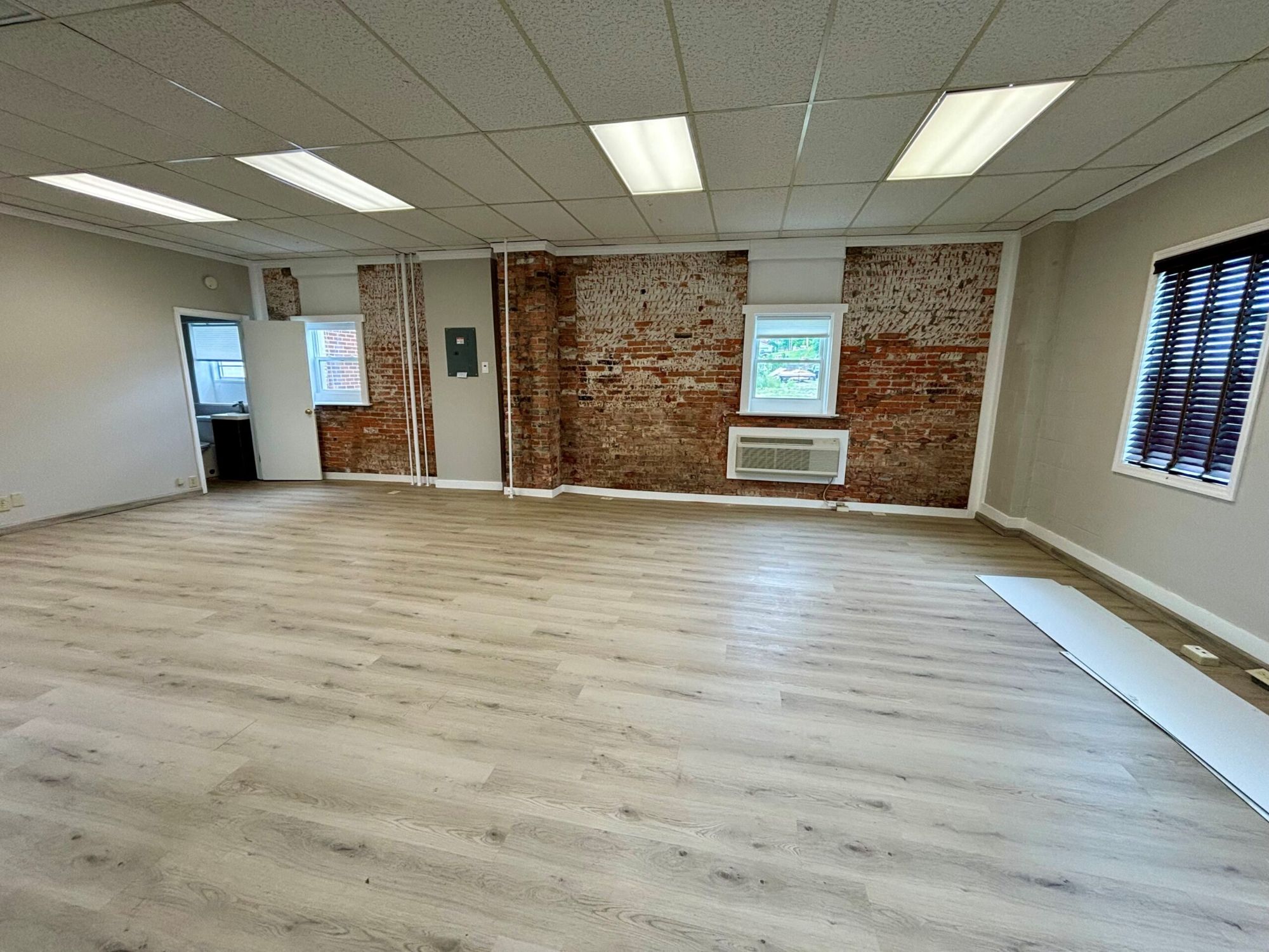 Lot image 3