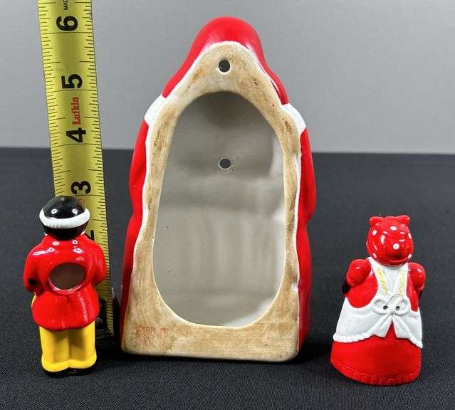 Aunt Jemima and Uncle Moses Salt and Pepper Shakers & Aunt Jemima Decor
