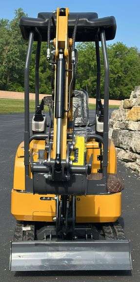 CFG Industrial Mini Excavator Model QK18R