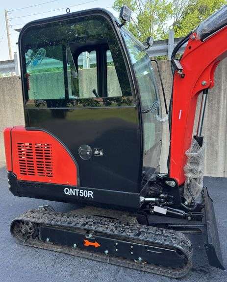 CFG Industrial Mini Excavator Model QNT50R