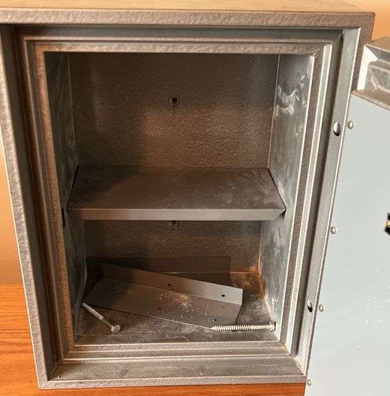 Yale Tower Safe
