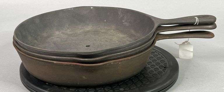 WagnerWare Mayfest Collectable Skillet & Misc. WagnerWare Skillets. image