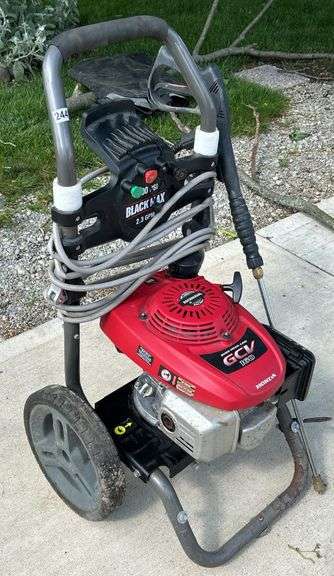 Black Max Power Washer w Honda Engine