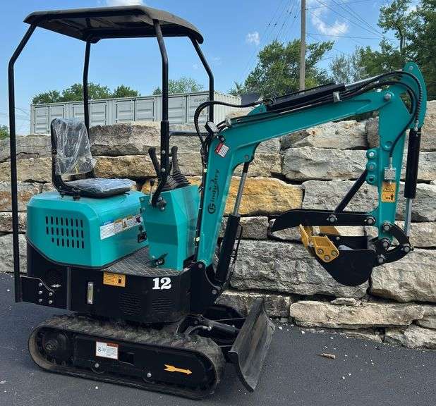 CFG Industrial Mini Excavator Model KAT-12R