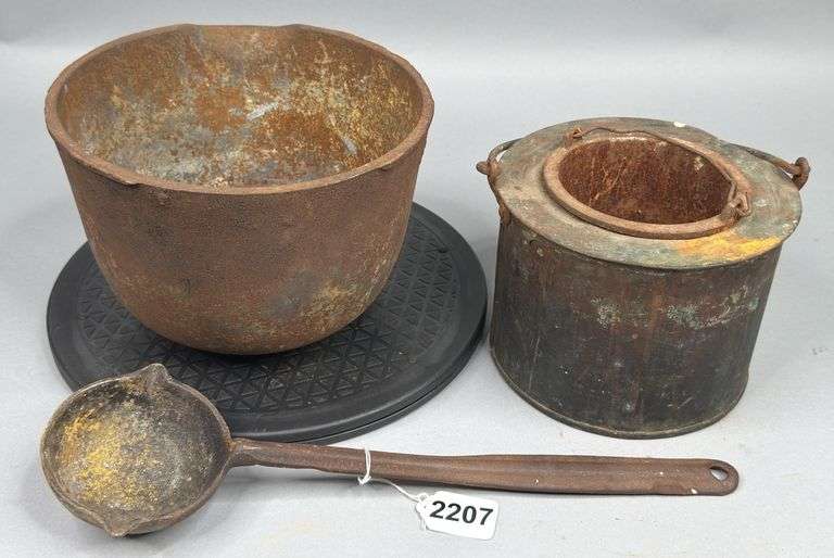 15” Cast Iron Smelting Ladle, 9” Cast Iron Melting Pot & Iron Exhabition Bucket image