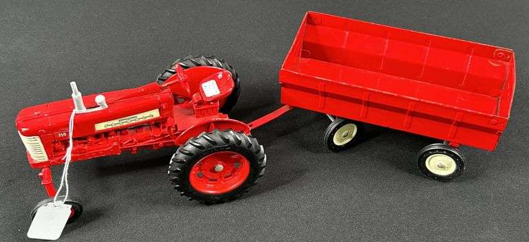 McCormick Farmall 350 Tractor & Wagon