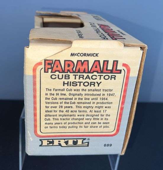 ERTL Farmall Cub Tractor