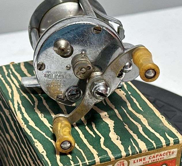 Pflueger Skillkast Fishing Reel No.1953
