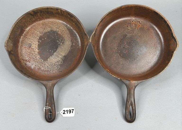 Pair of WagnerWare No. 8 Skillets image