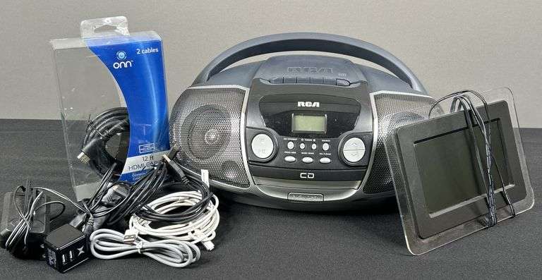 RCA Radio, Smartparts Digital Picture Frame & Miscellaneous Chords
