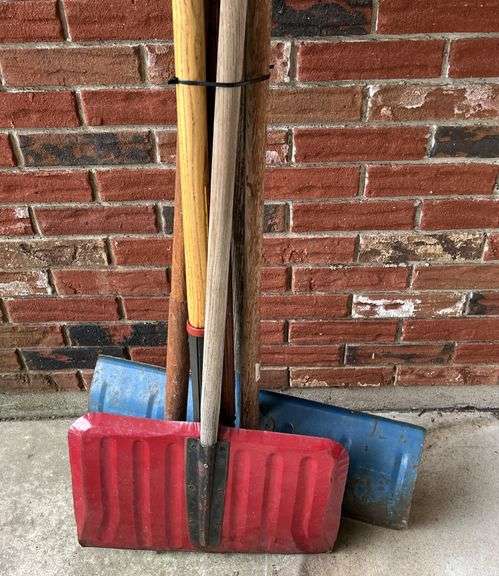 Shovels & Yard Tools
