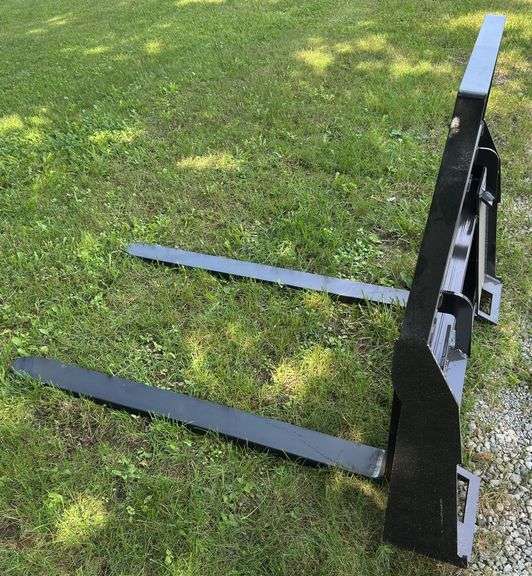 Mower King SA Pallet Forks