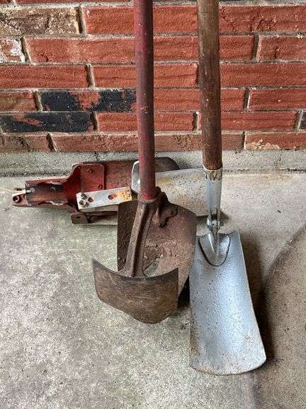 Auger & Tile Shovel