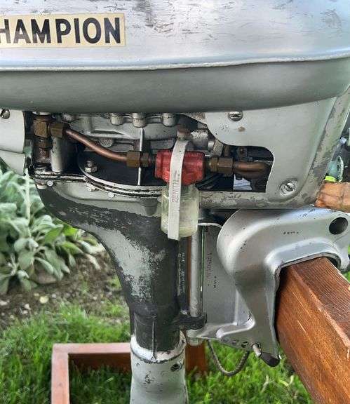 Champion Motors Company Blue Ribbon 2-Cycle Boat Motor