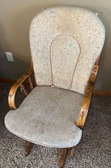 Dutailier Glider w Cream Cushions